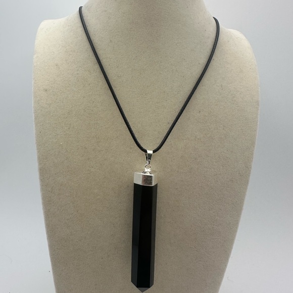 Black Obsidian Point on Rope - Picture 5 of 6